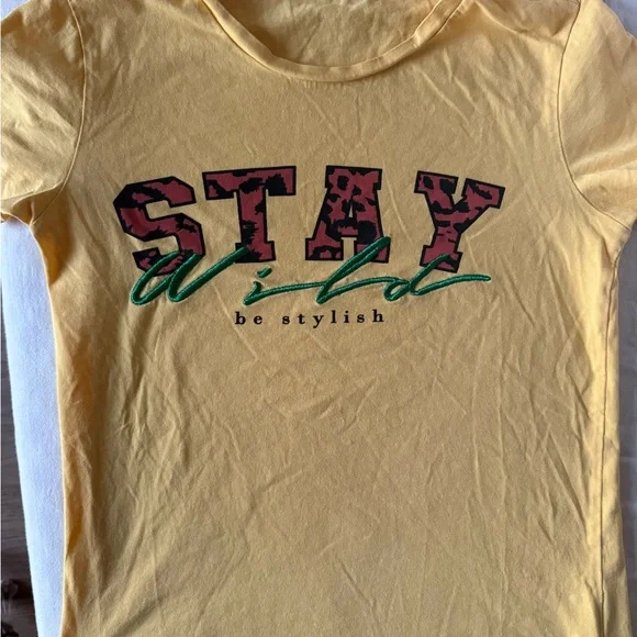 Stylish Yellow Graphic Tee - Picture 3 of 3